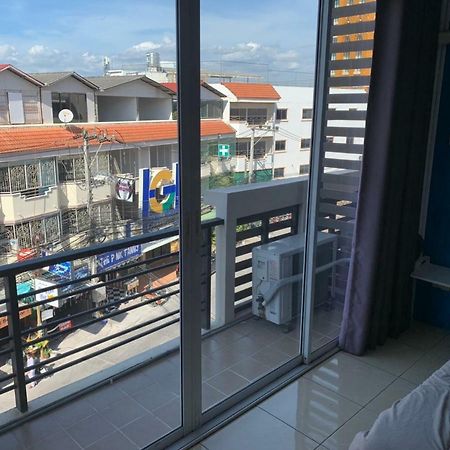 Retox Hotel Pattaya Extérieur photo